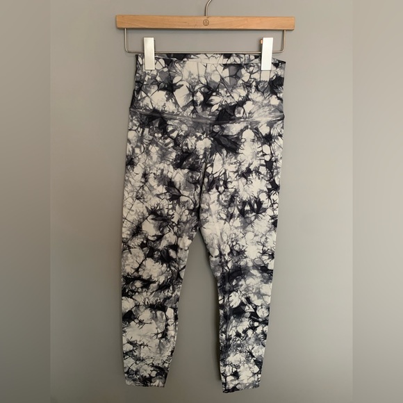 NWOT 🔥 Lululemon Wunder Under Hi-Rise 7/8 Tight Shibori Full-On Luxtreme 25" - Picture 6 of 7